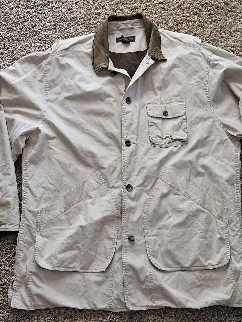 Banana Republic Men's Light Beige Field Jacket with Contrast Collar Size Large